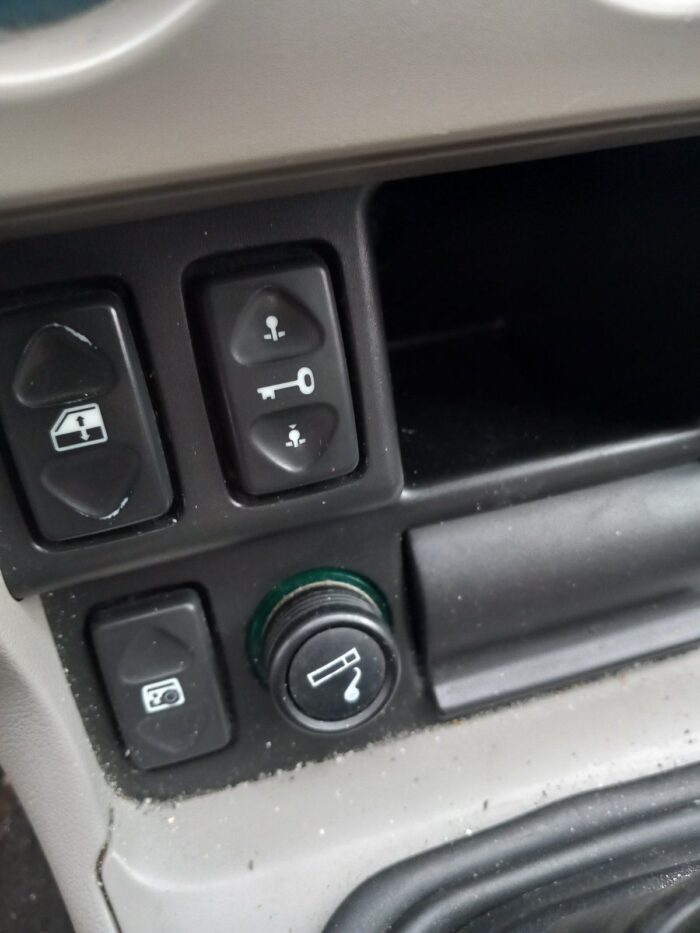 Land Rover Freelander 1.8i ROVER 4X4 - Image 2