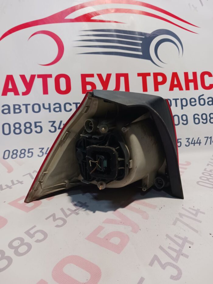 Стоп десен Volkswagen Golf V от 2003 до 2009 г. - Image 2