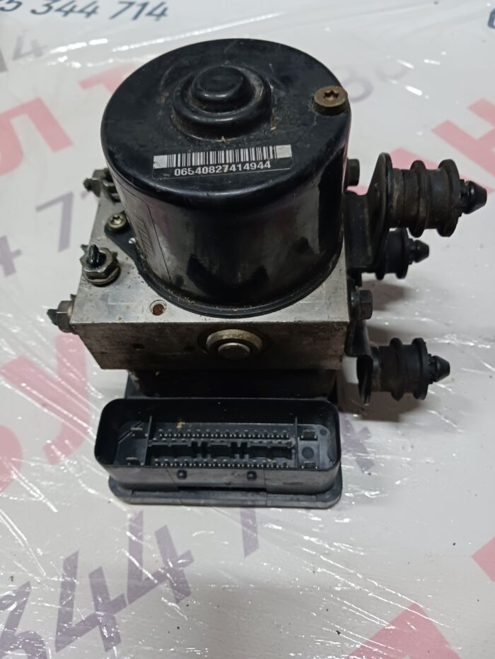 Помпа ABS за Audi A3 Hatchback II (05.2003 - 08.2012) 2.0 FSI, № 1K0 907 379 K - Image 3