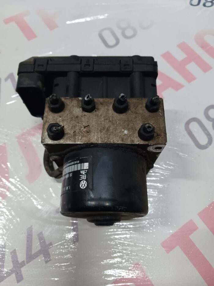 ABS помпа за Audi A3 1.6i 1998г.  №1JO907379D/1JO614117B - Image 3