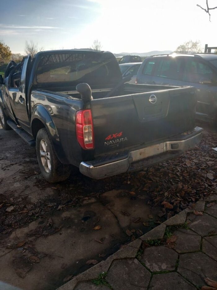Nissan Navara 2.5 Di 4X4 - Image 4