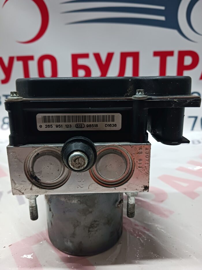 ABS помпа Subaru Forester (2009-2012)№ 0265051123 / 0265230481 /275365C020 - Image 3