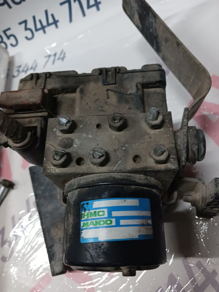 ABS помпа Hyundai Santa Fe 2.0crdi 2001г. №95660-26400 - Image 2