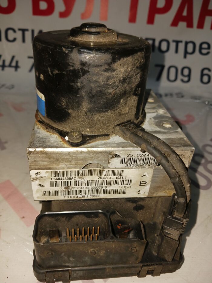 ABS помпа за Jeep Grand cherokee  2003г. 2.7cdi № 56041821 AA C - Image 2