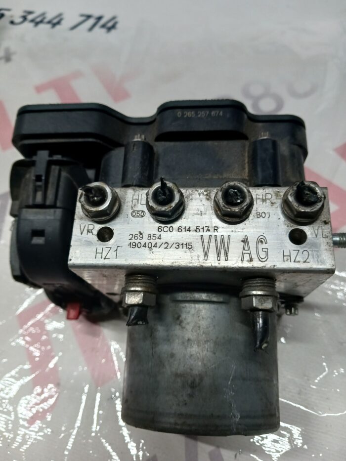 ABS помпа за Skoda Fabia 1.0i 2019г.№ 6C0 907 379 R / 6C0 614 517 R - Image 2