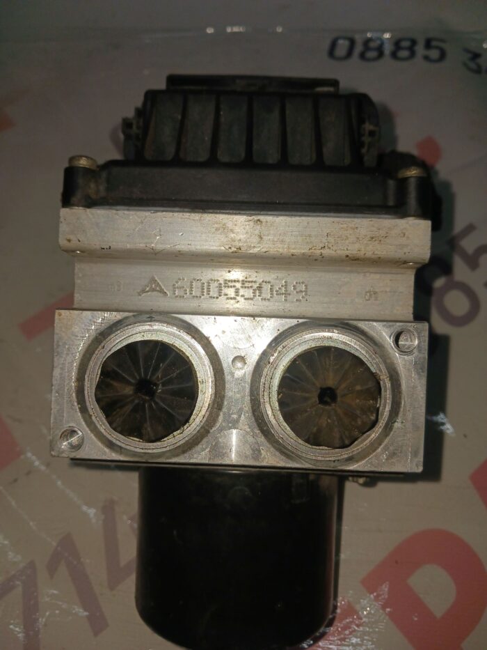 Abs помпа VW Passat B6 3C0614109AF TRW - Image 4
