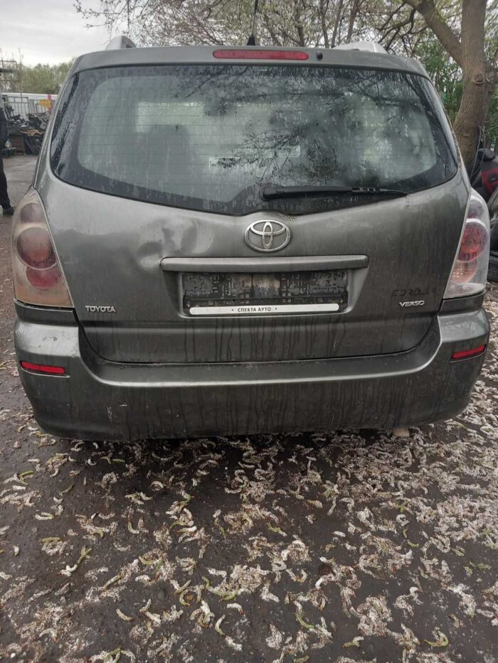 Toyota Corolla Verso 2. 0 D4D - Image 4