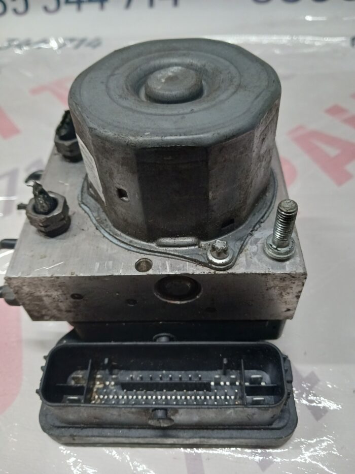 ABS помпа за Citroen Picasso 1.6HDI 2015г. №9806742980/9810286680 - Image 3