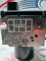 ABS помпа Peugeot 407 2.0 HDI 136 конски сили 15732101 - Image 2
