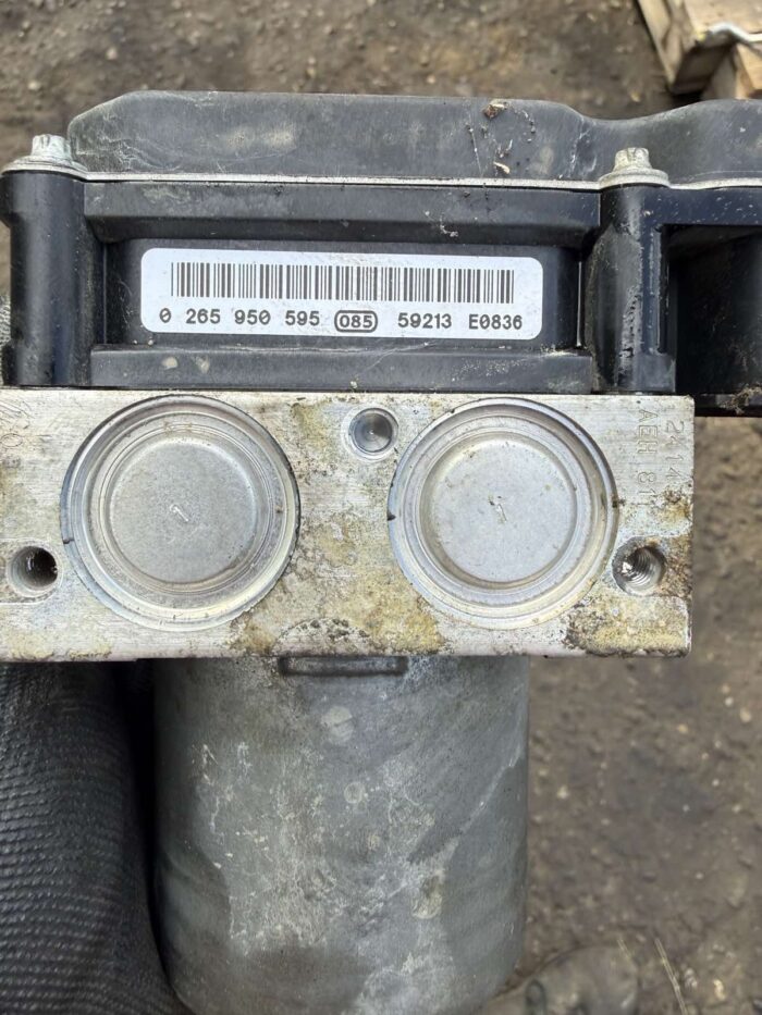 ABS ПОМПА ЗА RENAULT MEGANE 1.9DCI 2005Г. №0265950595 / 0265234468 - Image 2