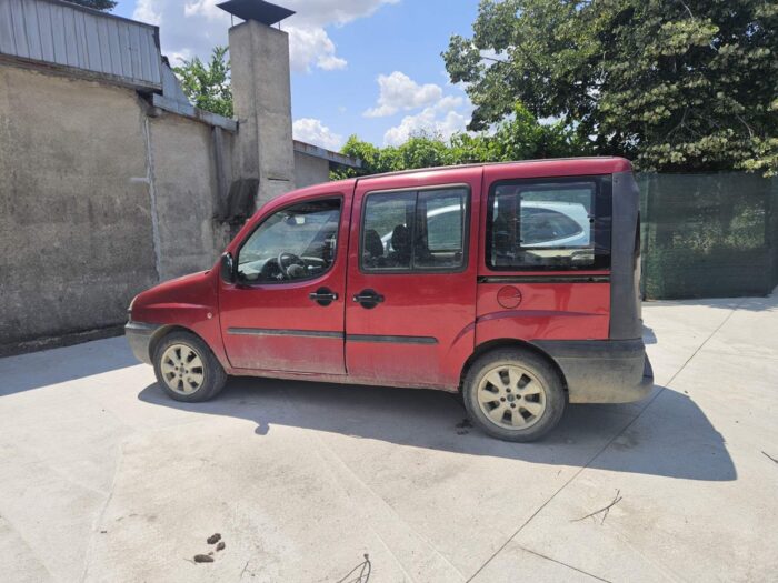 Fiat Doblo 1.9D  2002г. -автомобил за части - Image 3