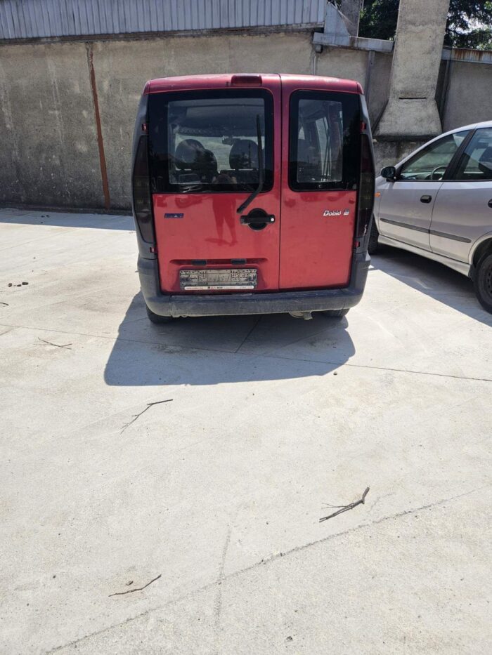 Fiat Doblo 1.9D  2002г. -автомобил за части - Image 4