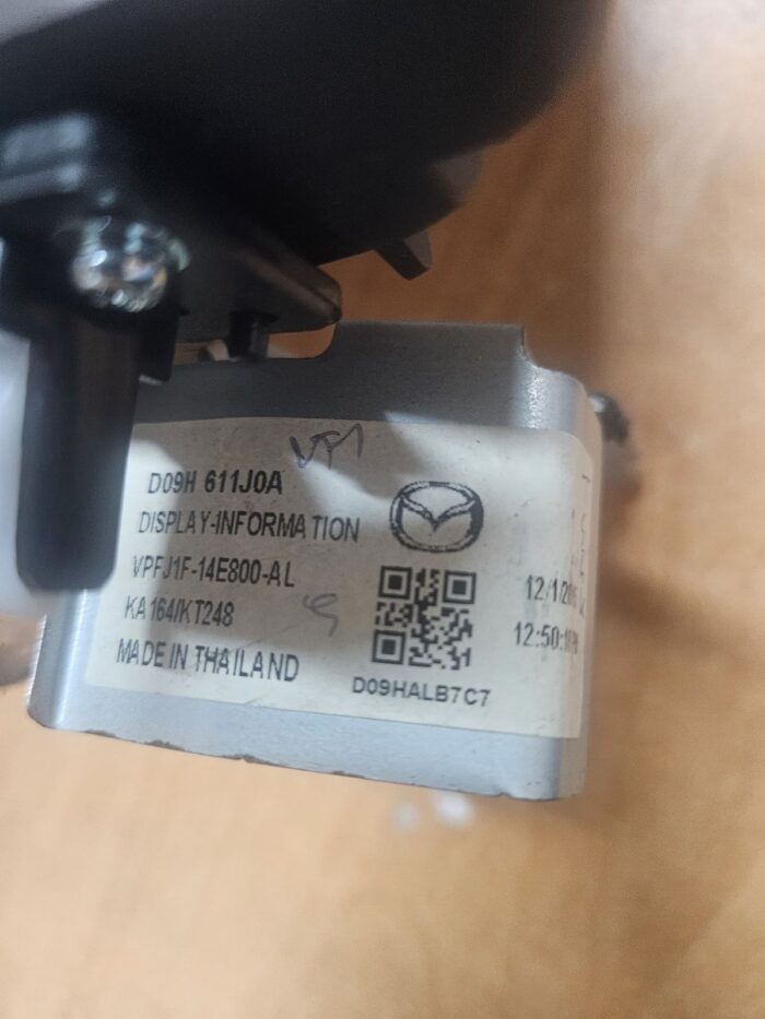 Мултимедиен дисплей(навигация) за Mazda CX3 2017г.  №D09H611J0A - Image 3