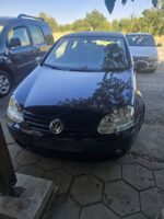 Volkswagen Golf V 1.6FSI 2005г. (за части)