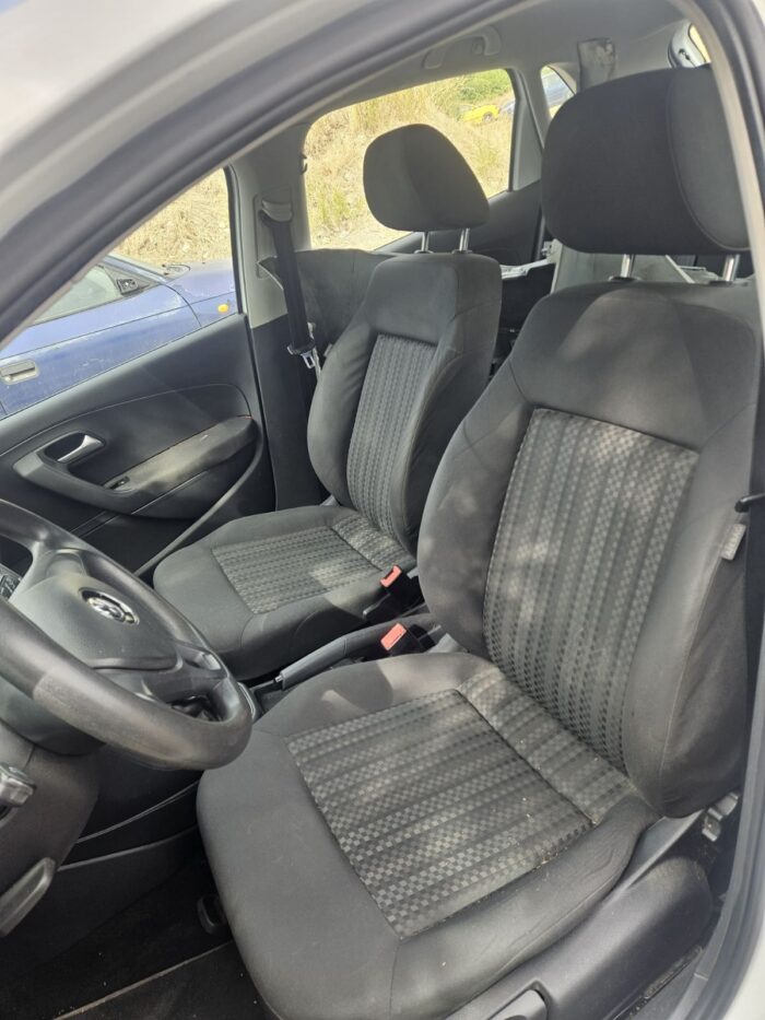 VW Polo 1.0I/75к.с./ CHY /2014г.-За части - Image 7