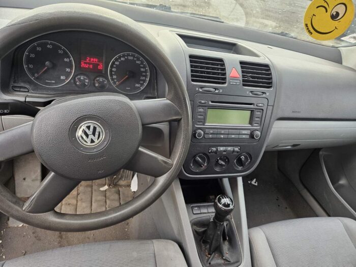 VW GOLF V 1.6 FSI 2006г. ( за части ) - Image 5